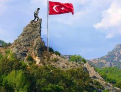 ULU ÖNDER GAZİ MUSTAFA KEMAL ATATÜRK’Ü ANIYORUZ